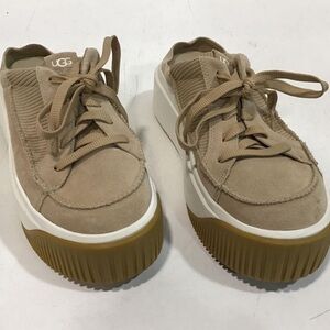 Women’s UGG EZ-Duzzit Beige Suede Lace-Up Platform Mule Sneakers Size 9M